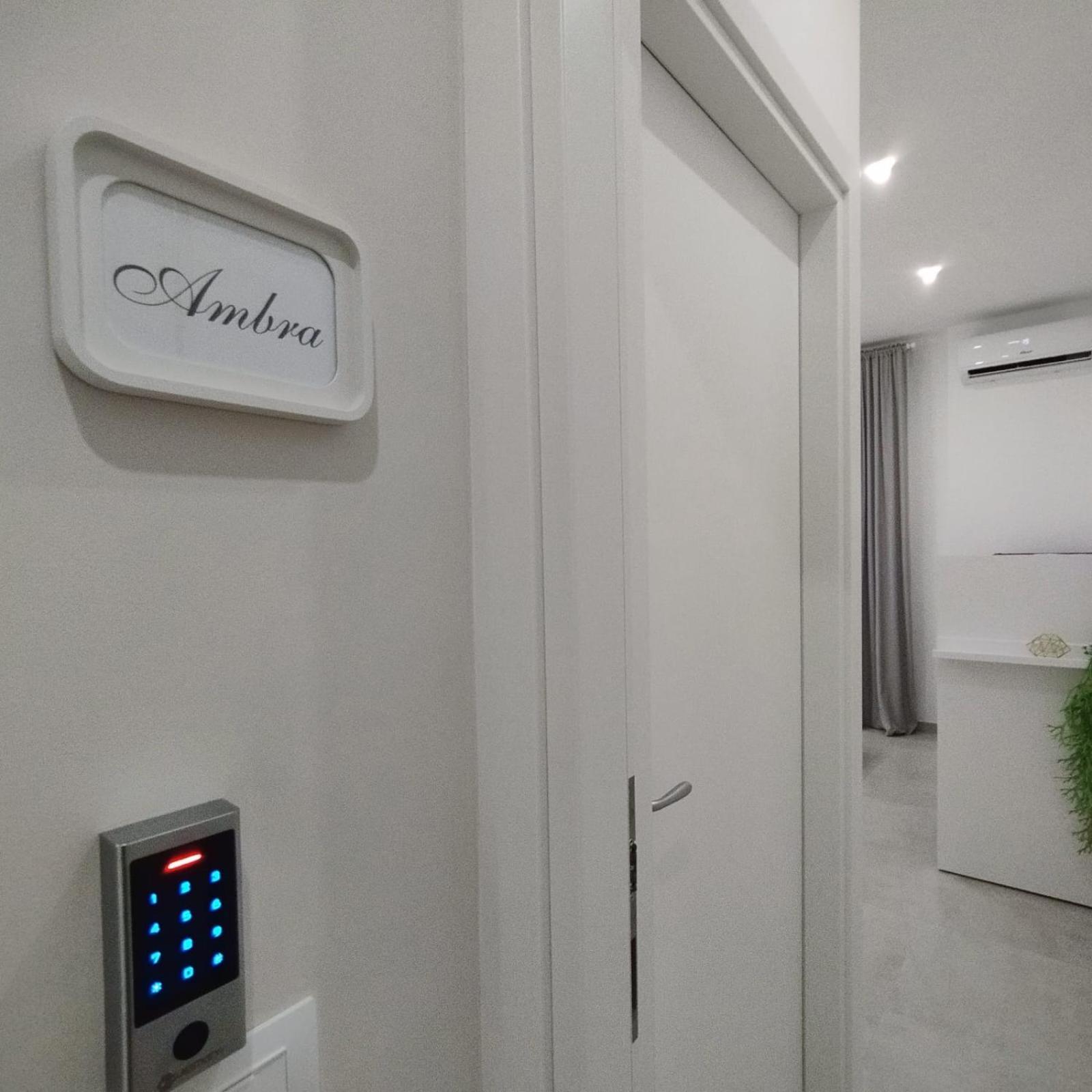 Agatha Modern Elegant Rooms SantʼAgata di Militello Exteriör bild